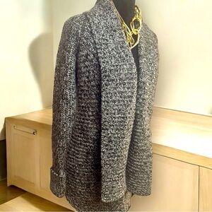 Brand: Express, black/white knitted sweater, size: L